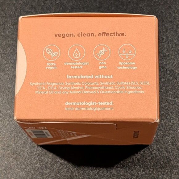 NEW glowoasis Probiotics + Triple Peptide Refreshing Eye Cream - Picture 3 of 6